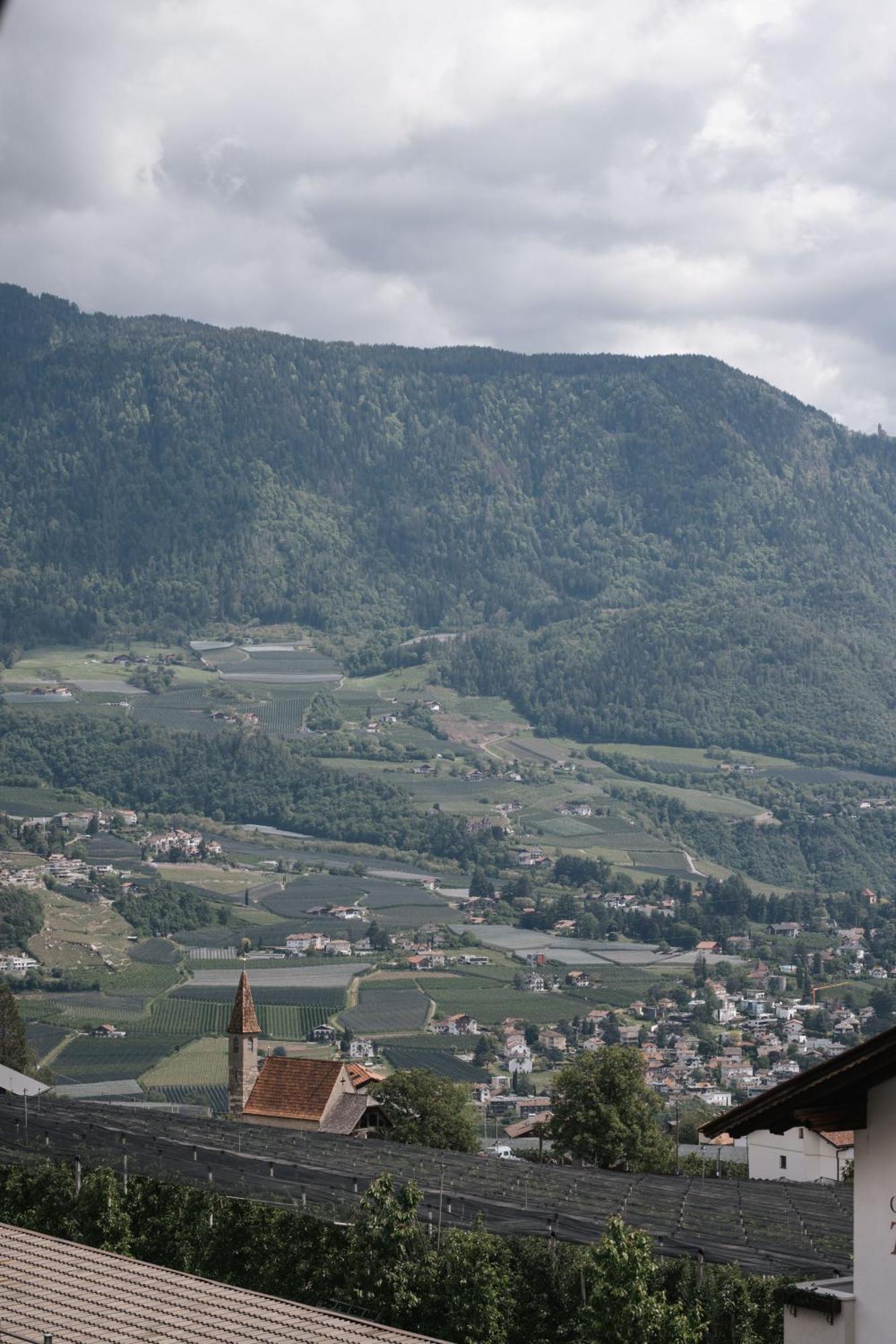 Отель Garni Juval Тироло Экстерьер фото